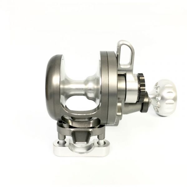 Seigler Reels R302S Signature Small Game Narrow Smoke/Silver Lever Drag Reel