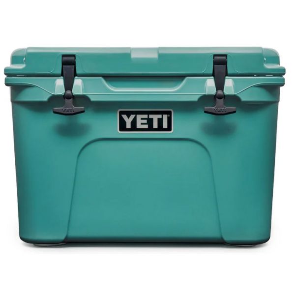 YETI Tundra 35 Quart Cooler - Aquifer Blue