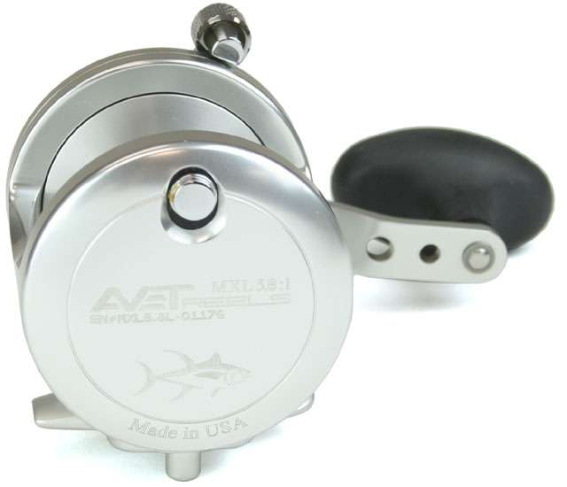 Avet MXL 5.8 Single Speed Lever Drag Casting Reel Left-Hand Silver