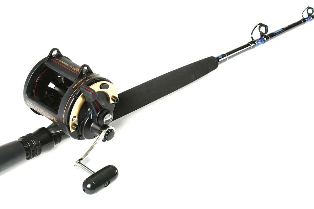 Brand New Shimano TLD 25 Reel w/ CHAOS ECL 30-50 Stand-up Rod COMBO 