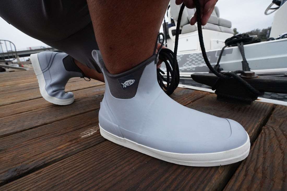 https://i.tackledirect.com/images/inset4/aftco-ankle-deck-fishing-boots.jpg
