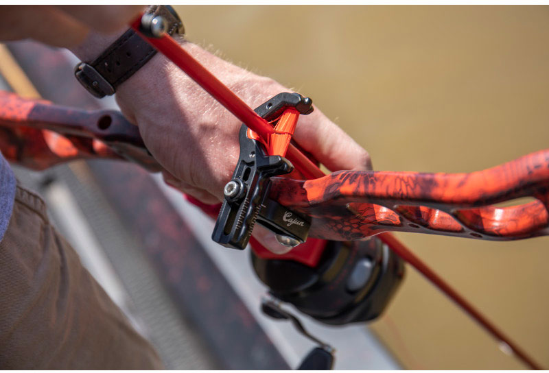 Cajun Fish Stick Pro Recurve Bowfishing Bow Kit - TackleDirect