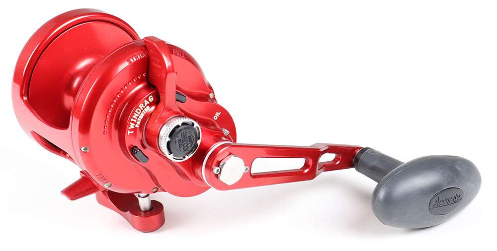 Accurate Boss Extreme Conventional Reel BX-600-S / Silver